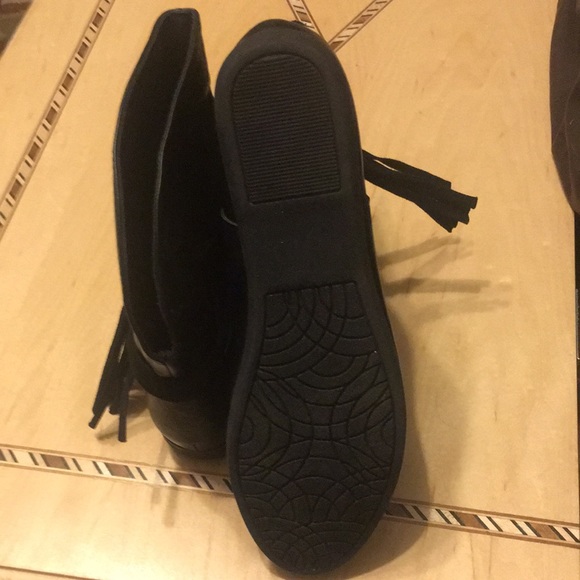 New Women’s Kohl’s Booties SOSKates 6M - Picture 5 of 10